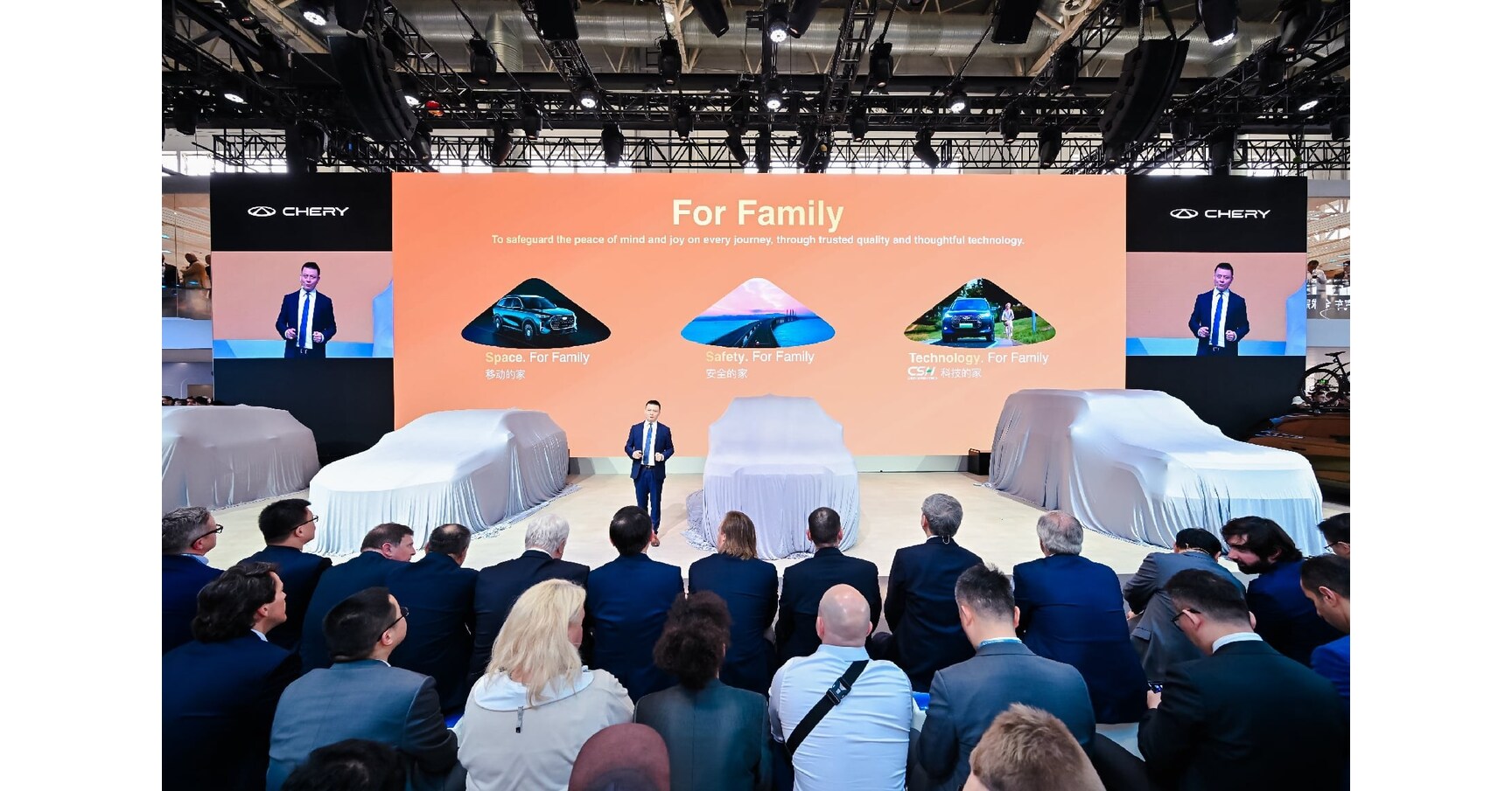 Inside Auto China 2026: How AI Maps, Robotaxis and New EV Tech Are Rewriting the Global Playbook