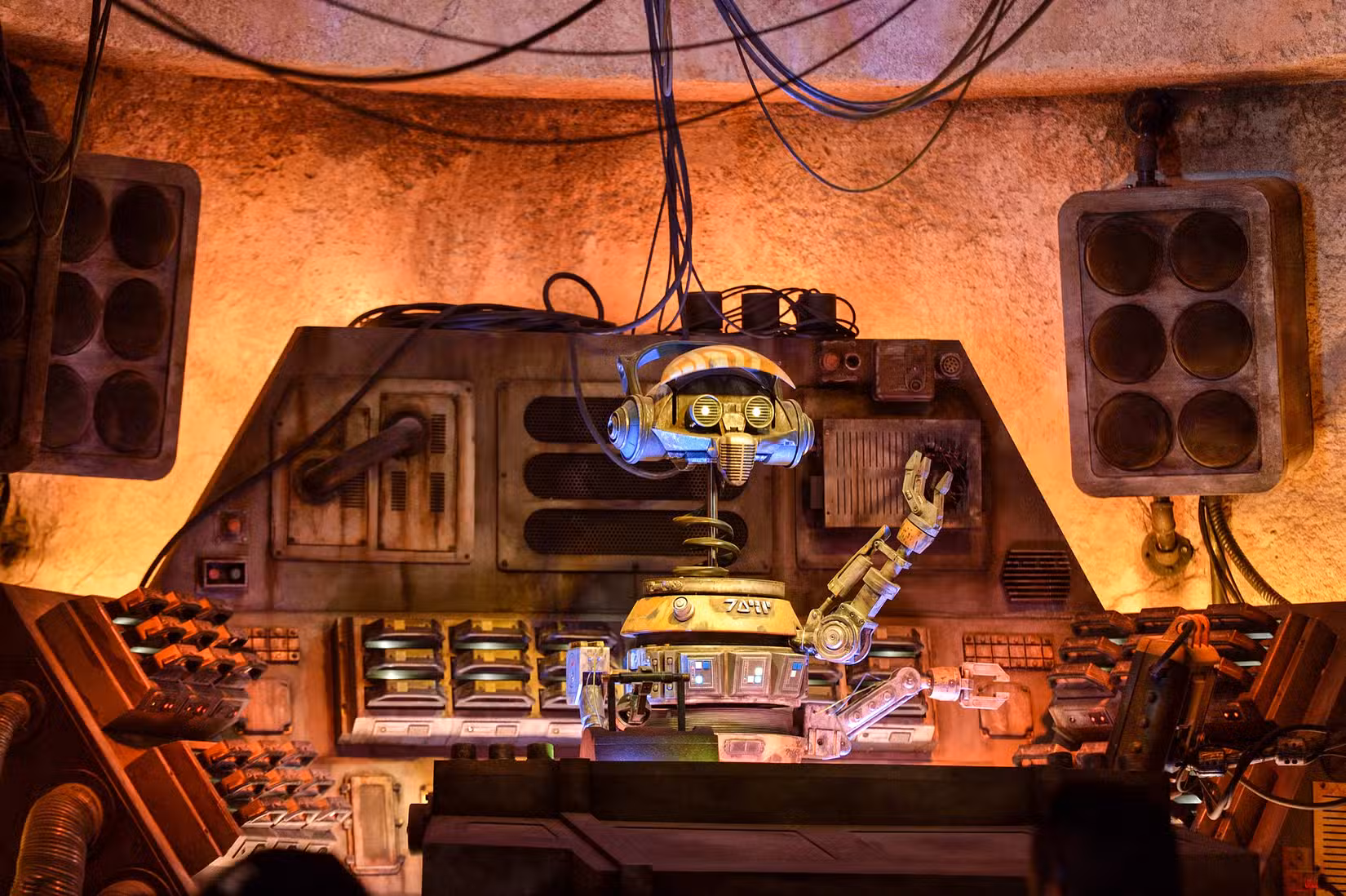New Mandalorian Mission Lands at Galaxy’s Edge: What the Millennium Falcon Ride Update Actually Adds