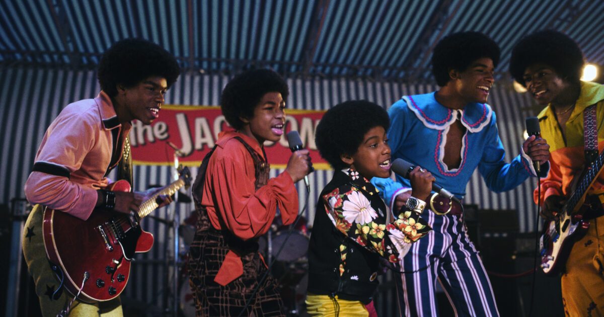 The New Michael Jackson Movie Plays Like a Concert Special: Fans Love It, Critics Don’t