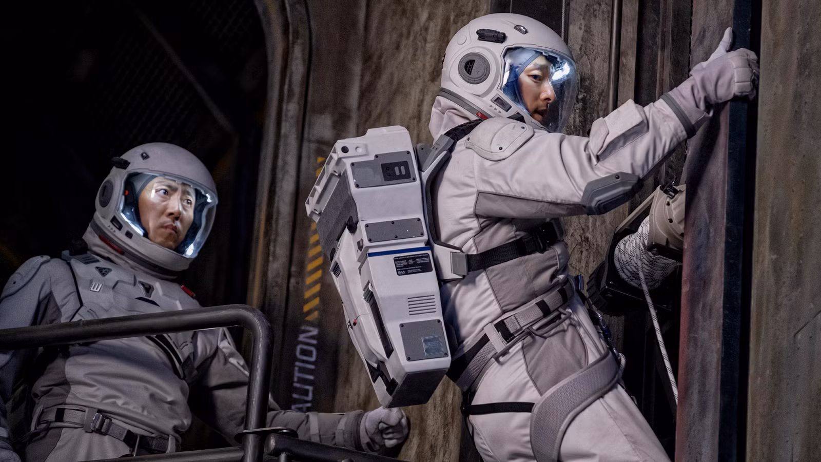 Love Christopher Nolan’s Mind-Bending Sci‑Fi? Stream These New Space Epics Next