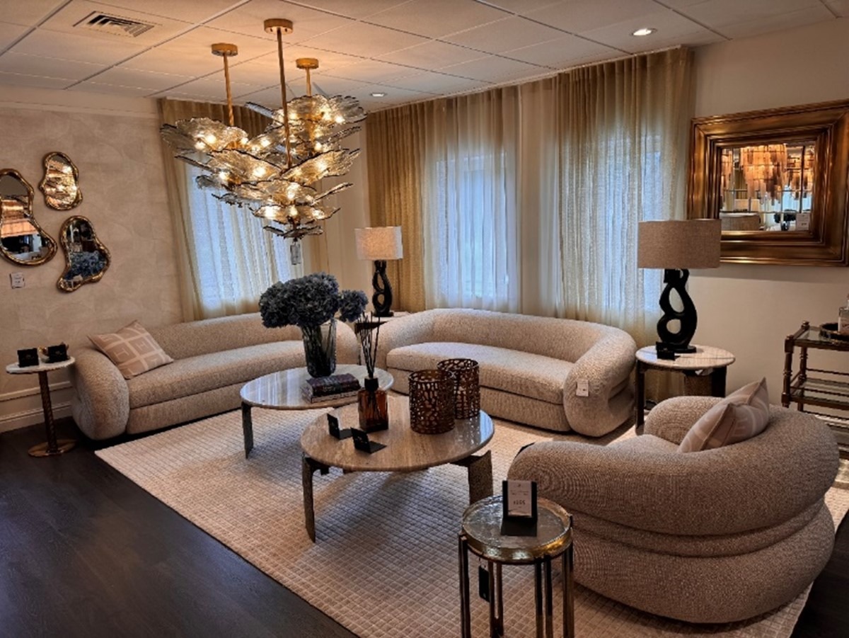 From ‘Anti-Perfect’ Rooms to ‘Butter Moms’: Why Messy, Lived‑In Interiors Are the New Flex