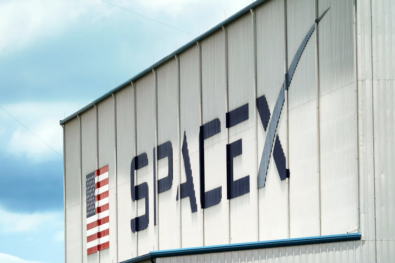 Beyond the $60 Billion Hype: How the SpaceX–Cursor Deal Could Rewrite the Future of AI Coding Assistants