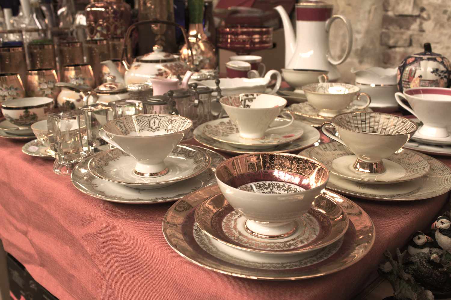 Beyond Big-Box Decor: How Estate Sale and Vintage Finds Can Define Your Interior Style