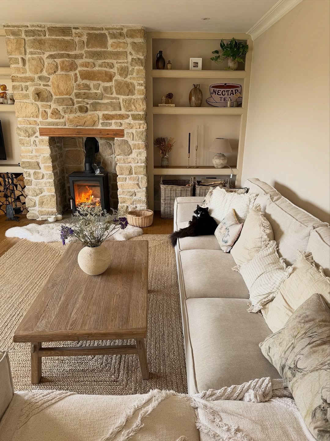 Modern Rustic Living Rooms for 2026: Warm, Cozy Ideas You Can Actually Copy at Home