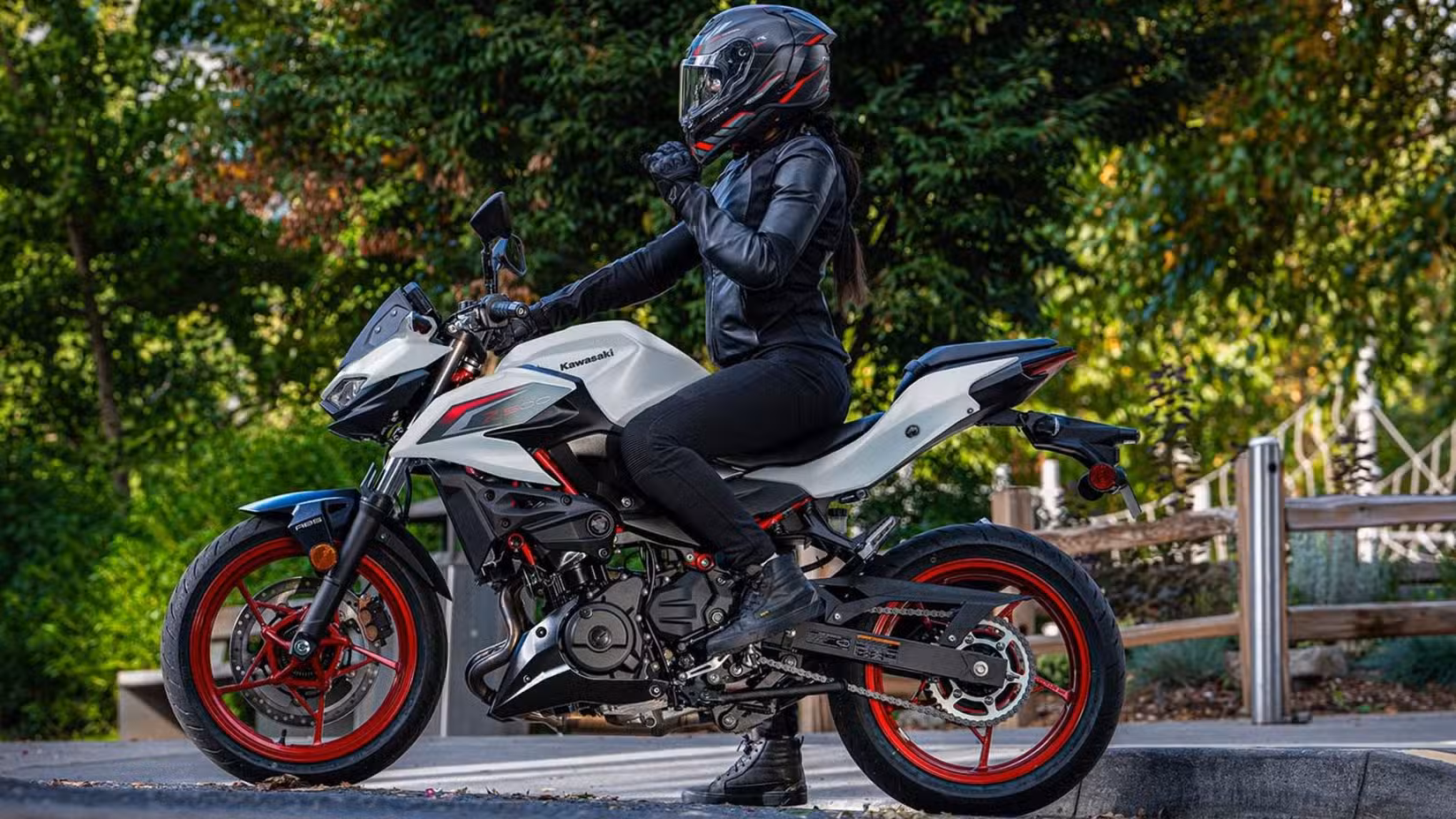 Sport‑Touring Sweet Spot: How Mid‑Size Bikes Are Mixing Big‑Bike Comfort With Everyday Rideability