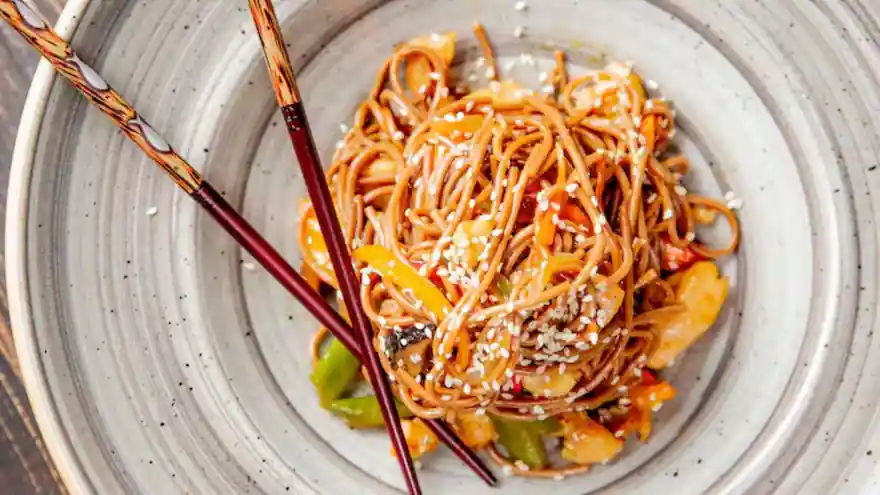 Too Hot to Cook? Easy Chilled Bowls and Low-Effort Dinners for Malaysian Heatwaves