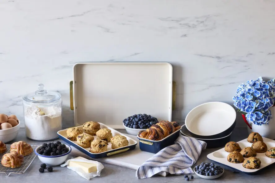 Non-Toxic Bakeware 101: The Safest Pans and Trays to Upgrade Your Home Baking in 2026