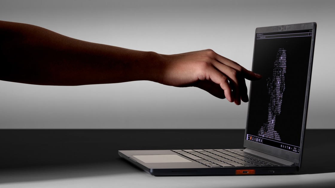 Framework Laptop 13 Pro Hands-On: A Truly Upgradeable Ultrabook That Finally Looks Premium