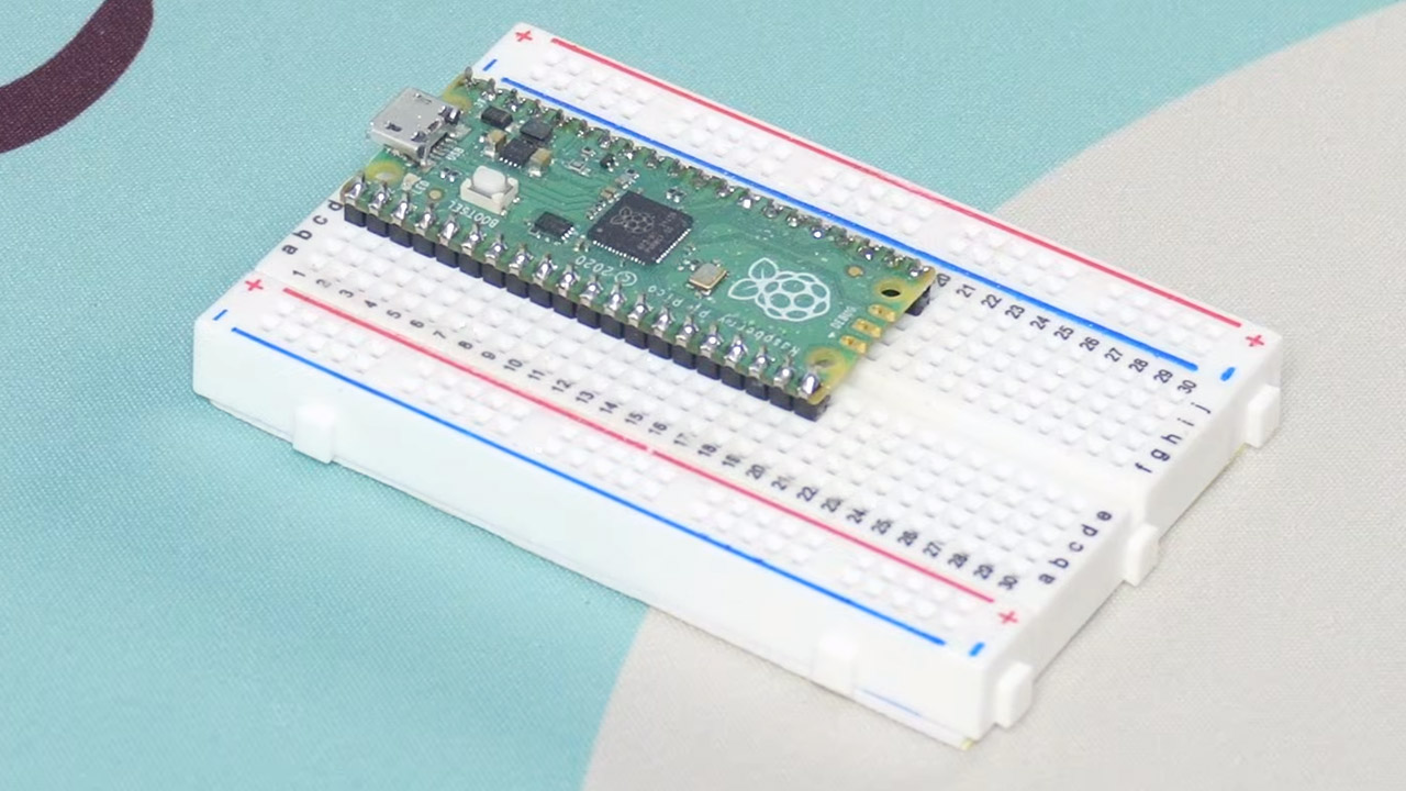 Game Boy Color On Your Wrist: Inside the Time Frog Color Retro Handheld Watch Mod