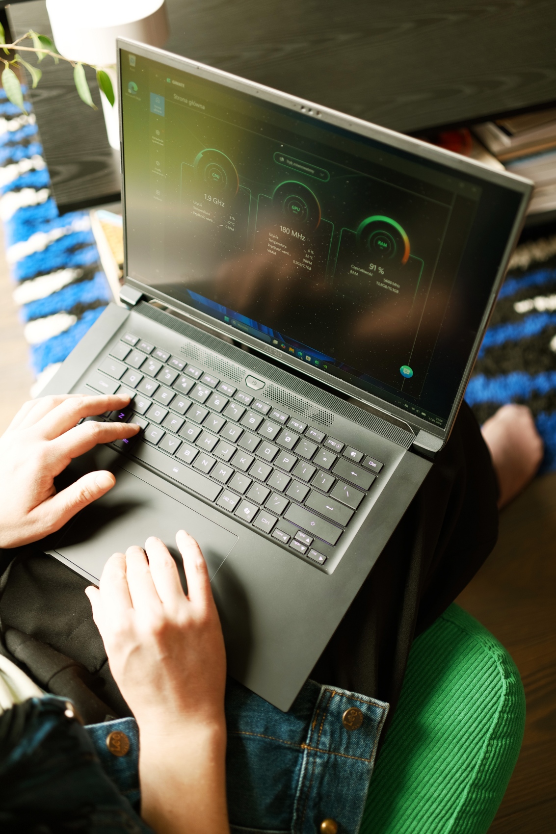 One Laptop for Work and Play: Setup Tweaks That Make the Switch Feel Seamless
