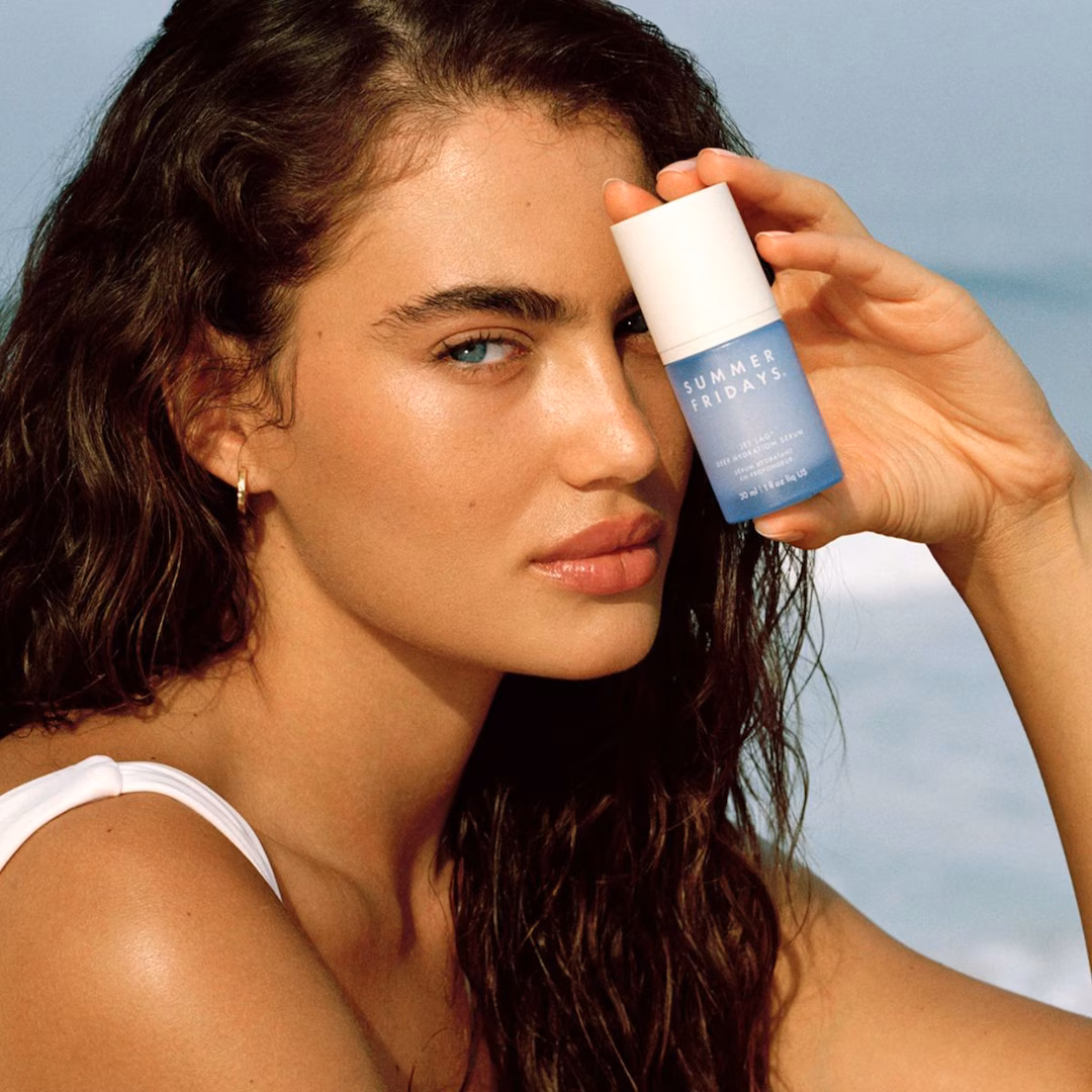 Five-Minute Anti-Aging: The Derm-Approved Daily Habit That Softens Fine Lines