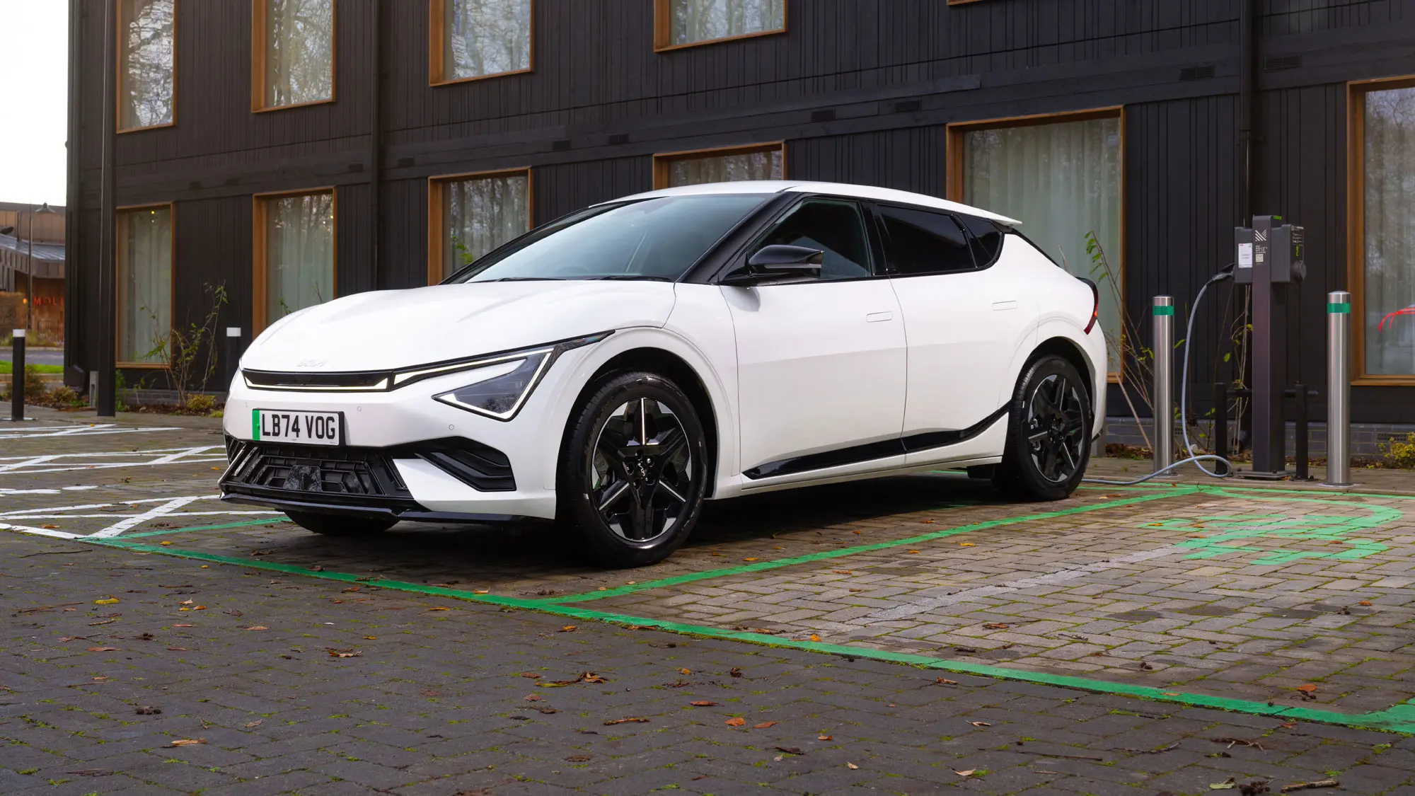 Mazda 6e vs Kia EV6: Which Electric All‑Rounder Deserves Your Money?