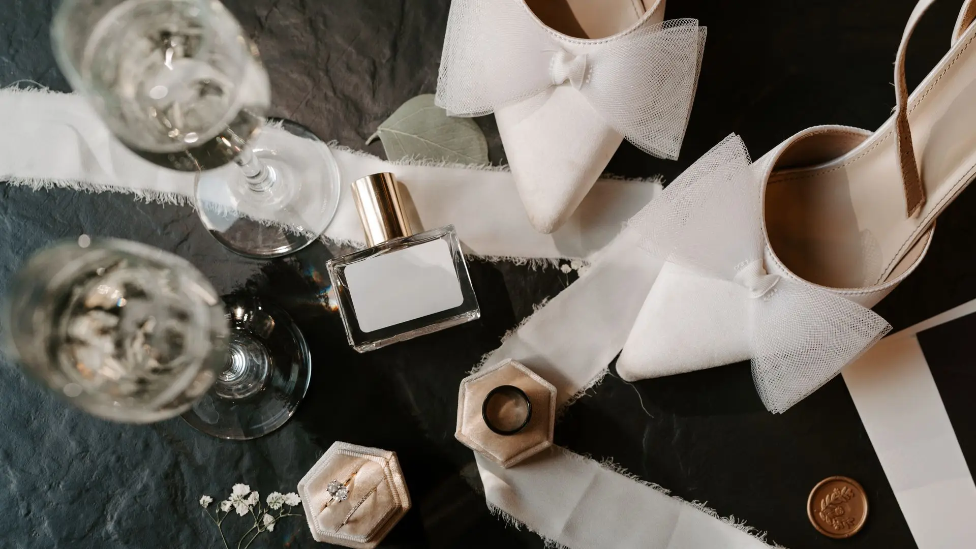 How to Choose a Wedding Day Perfume You’ll Actually Love Years From Now