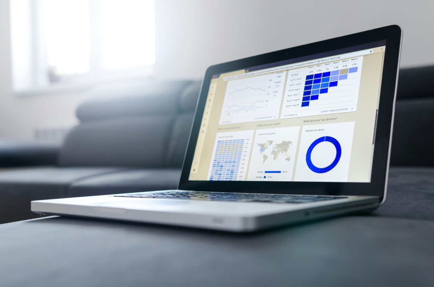 From Banks to Marketers: How Agentic AI Workflows Are Quietly Automating White-Collar Work