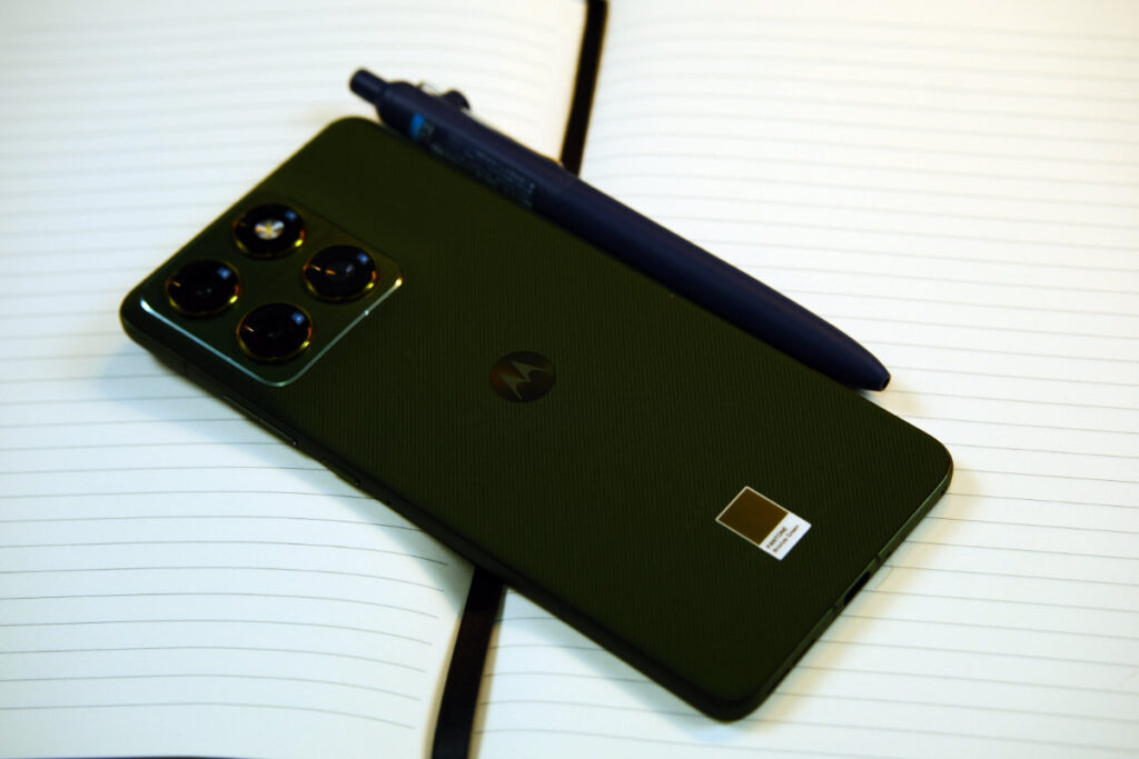 Trading on Your Phone: The Best Smartphones for Forex, Stocks and Day Trading