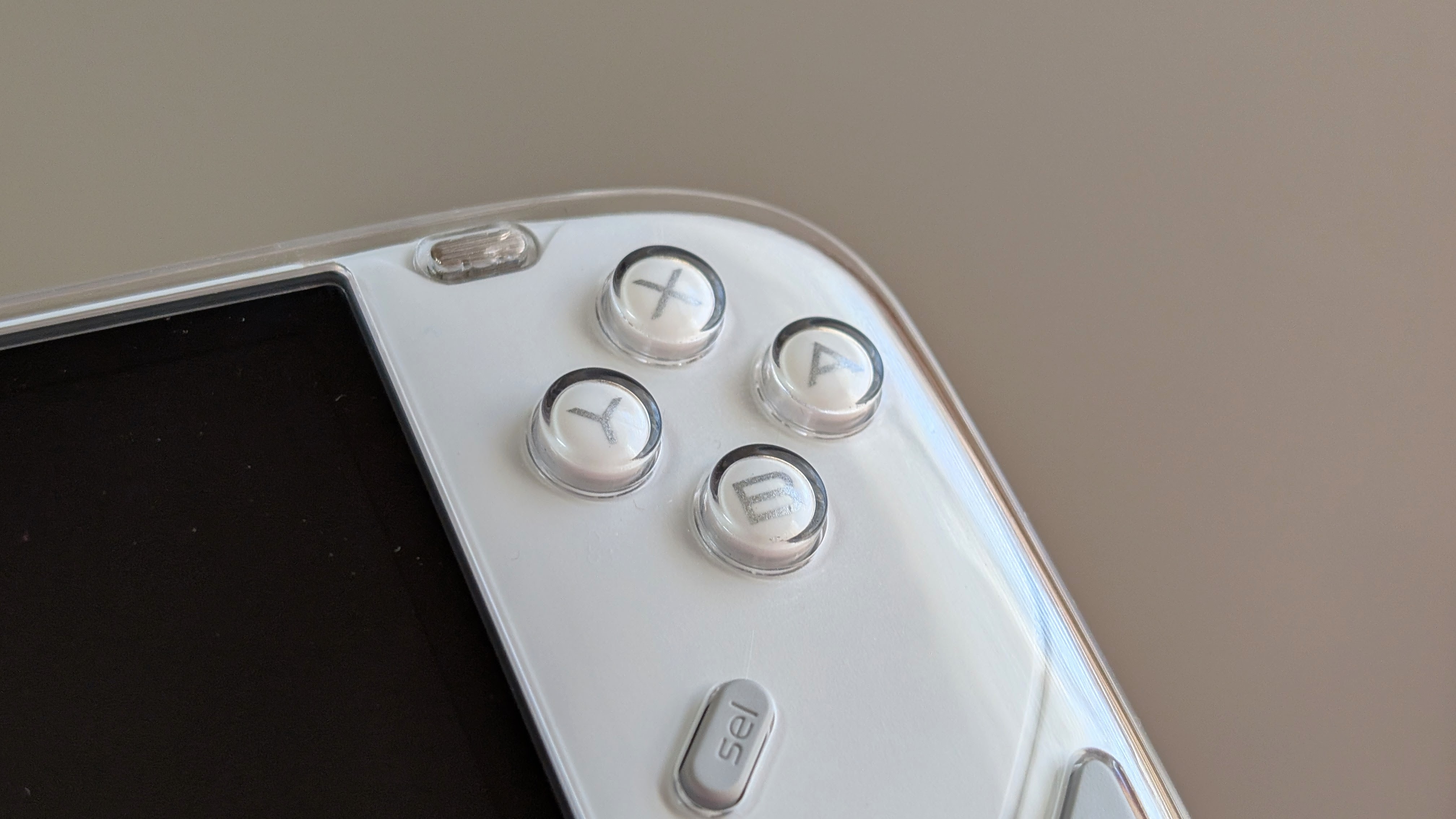 Miniloong Pocket One Review: Can Great Design Make an Old Chip Feel New?