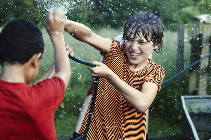 From Rock Climbing to Backyard Obstacle Courses: Crafting Outdoor Challenges That Build Kids’ Confidence