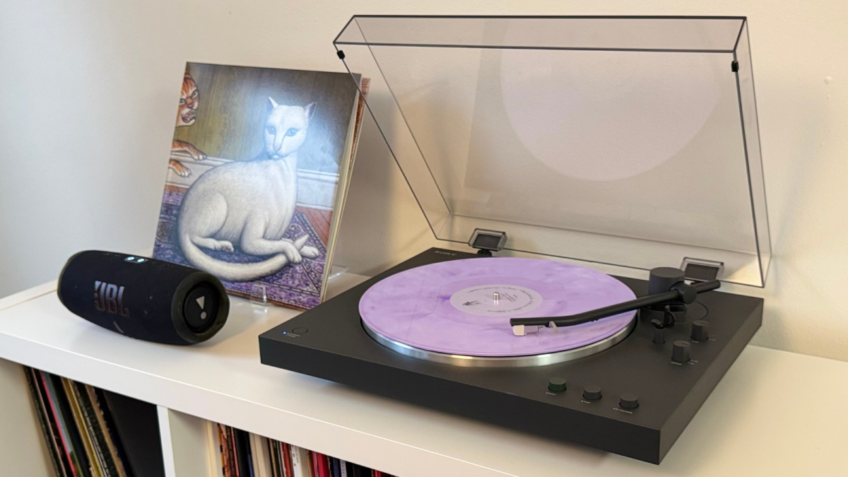 Sony’s Hyperpop DualSense Controller Is Loud, Flashy and Surprisingly Thought-Out