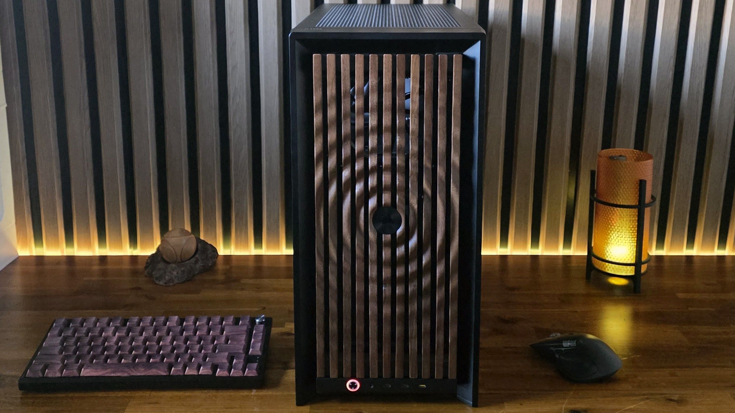 From LEGO Macs to Aquarium Towers: Showcase PC Cases Are the New Flex for Builders