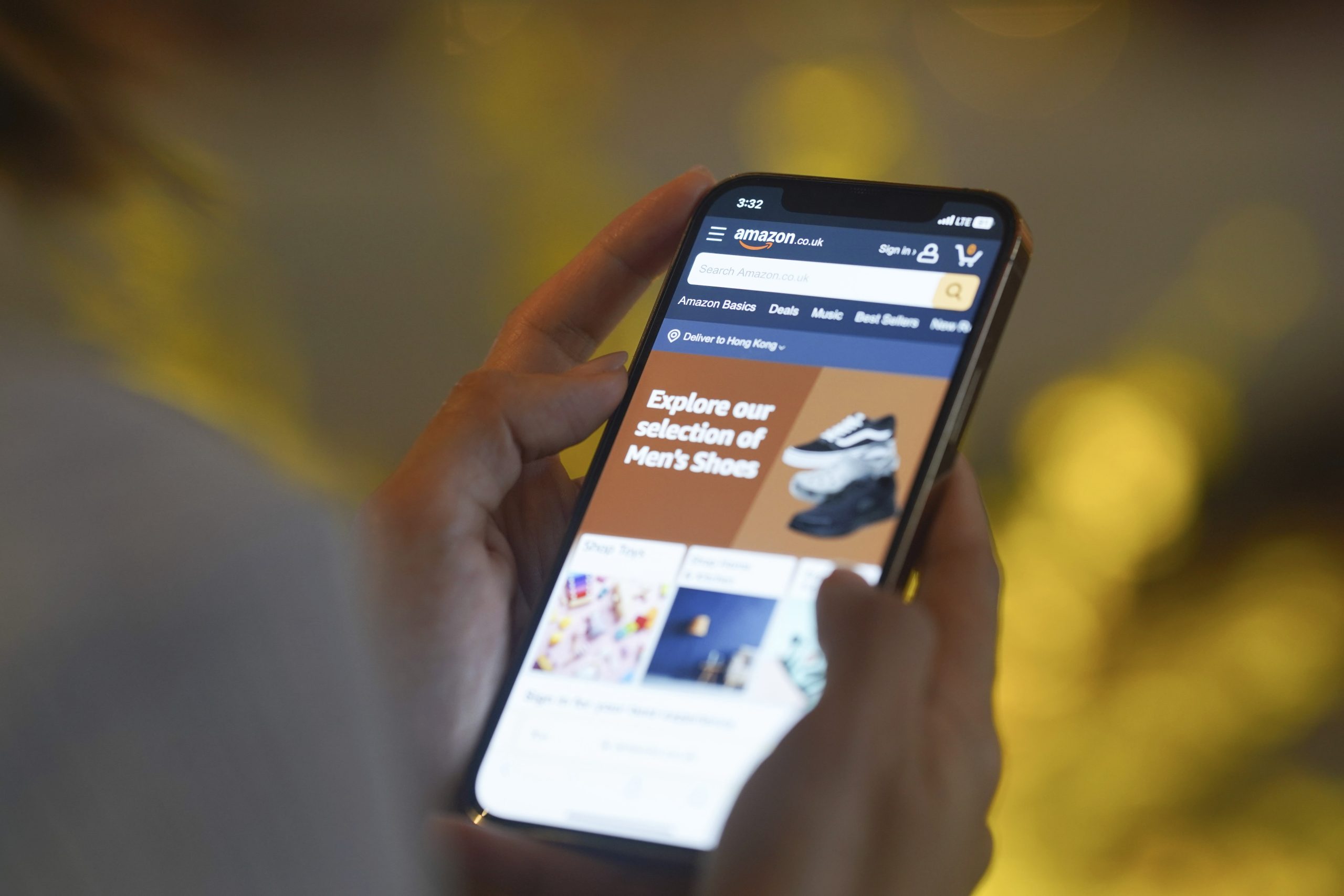 AI Price Hacks Are Quietly Squeezing Shoppers: What Side Hustlers Can Learn From Amazon’s Algorithm Game
