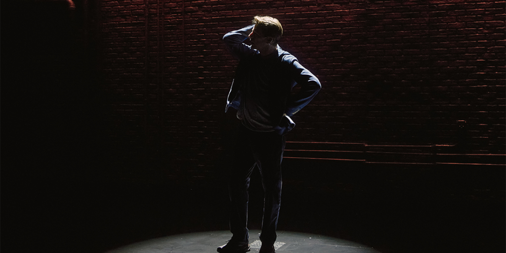 Why Psychological Thrillers Are So Unnerving in Live Theater: Inside the Mind Games of Modern Stage Noir