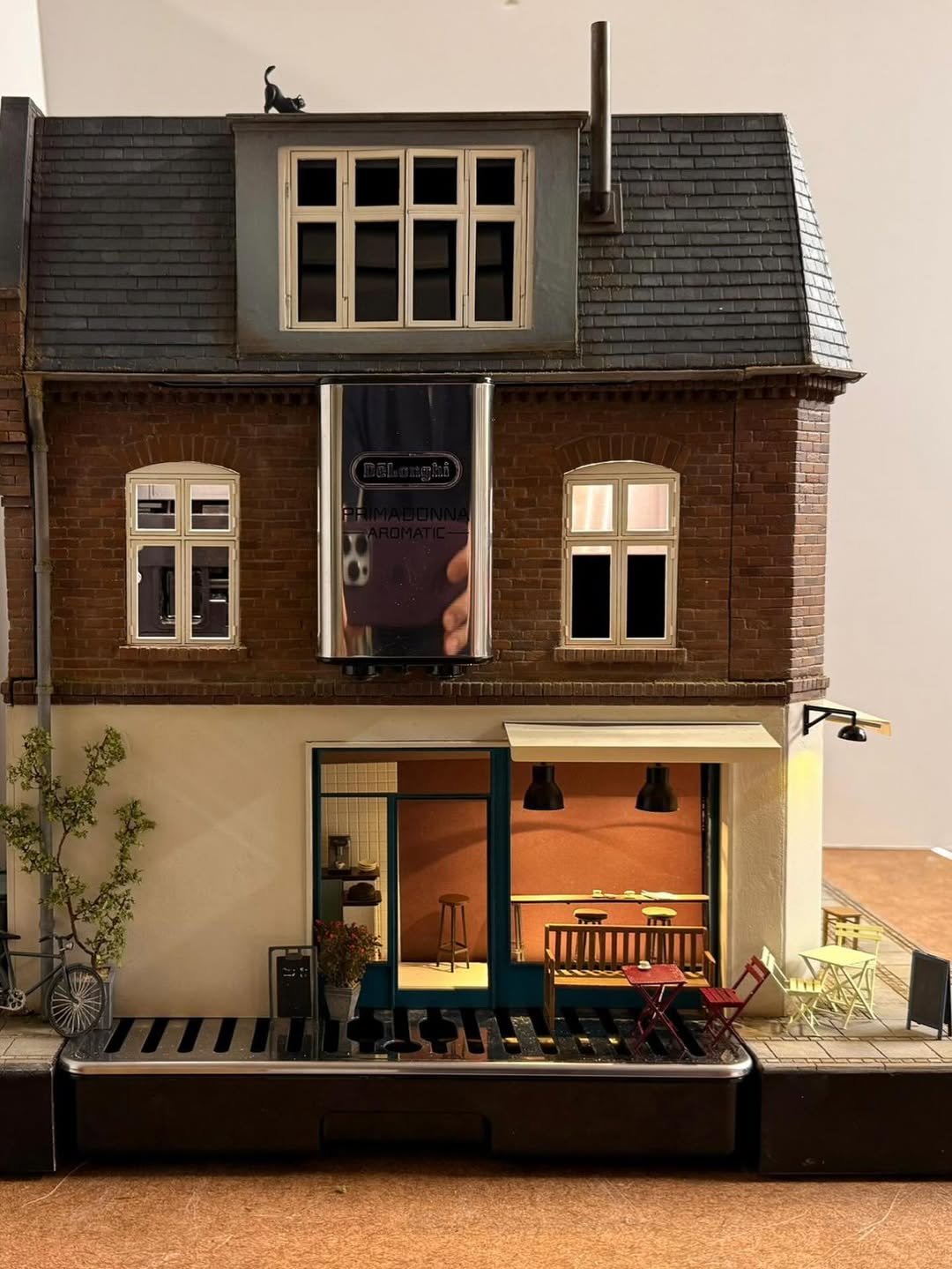Tiny Cafés at Home: How Compact Coffee Setups Turn Small Spaces into Mini Espresso Bars