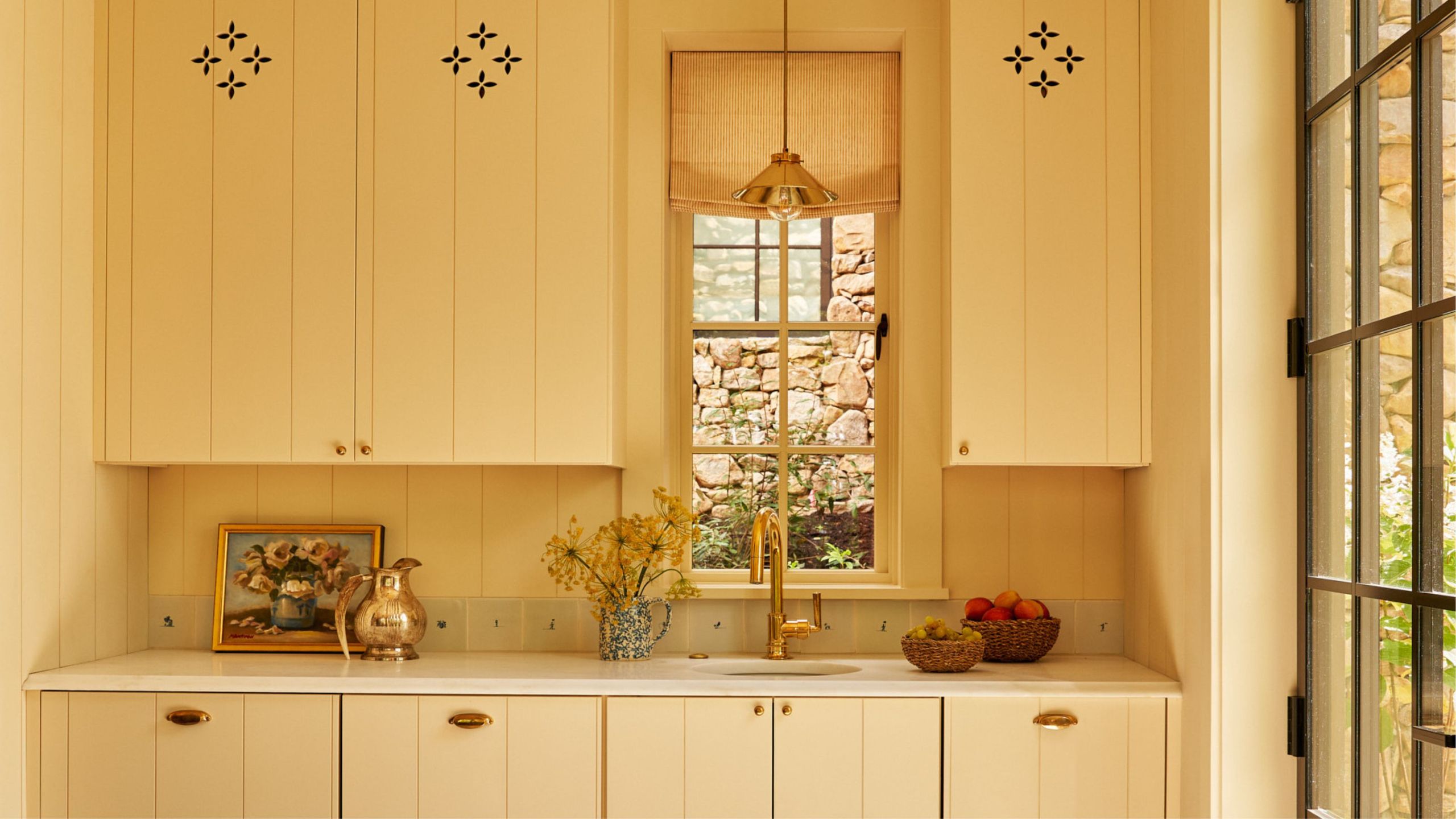 Designers Say These Paint Colors Make Small Rooms Look Bigger (Without Going All-White)