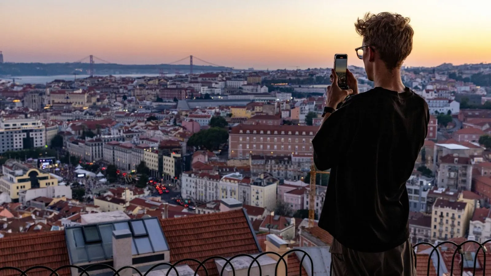 Doing a Multi‑Stop Europe Trip? 10 Carry‑On Essentials That Make City‑Hopping Way Easier