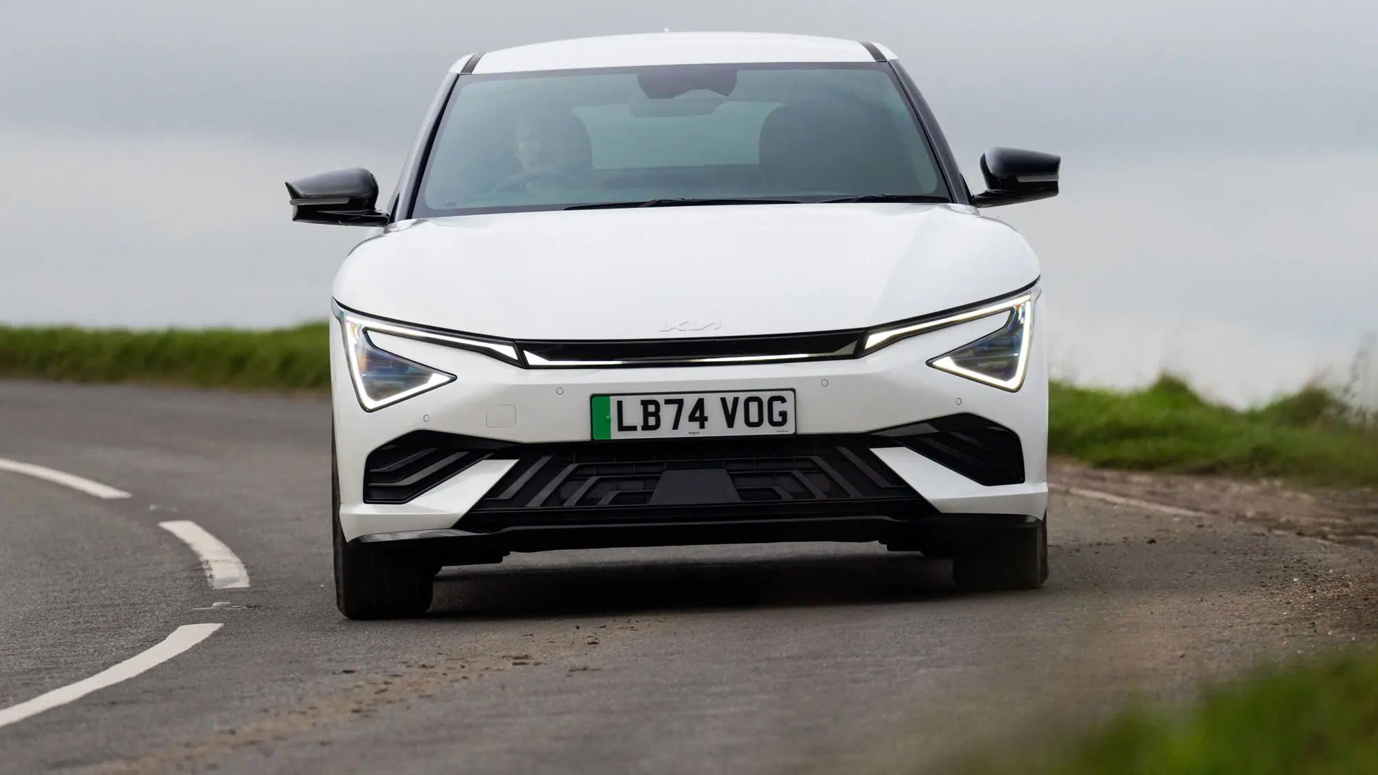 Mazda 6e vs Kia EV6: Which Electric All‑Rounder Deserves Your Money?