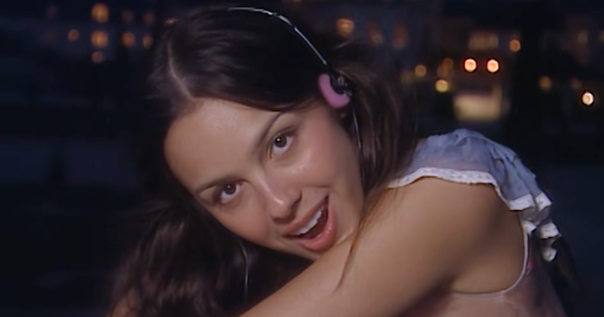 Why Celebrity Collab Headphones Are Suddenly Everywhere in Your Feed