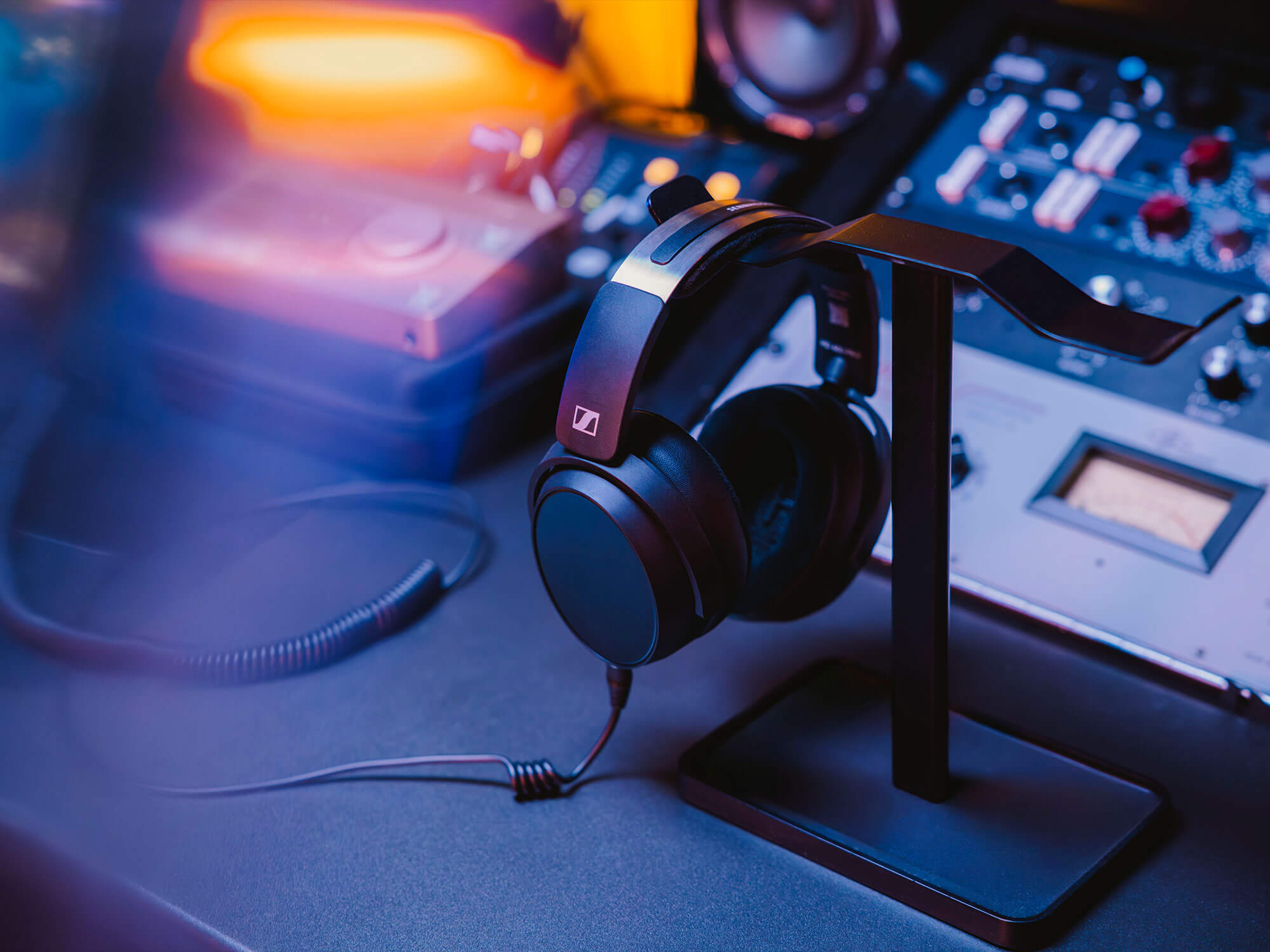 These Retro On‑Ear Headphones Cost Under $30 — But Are They Secretly Great for Audiophiles?