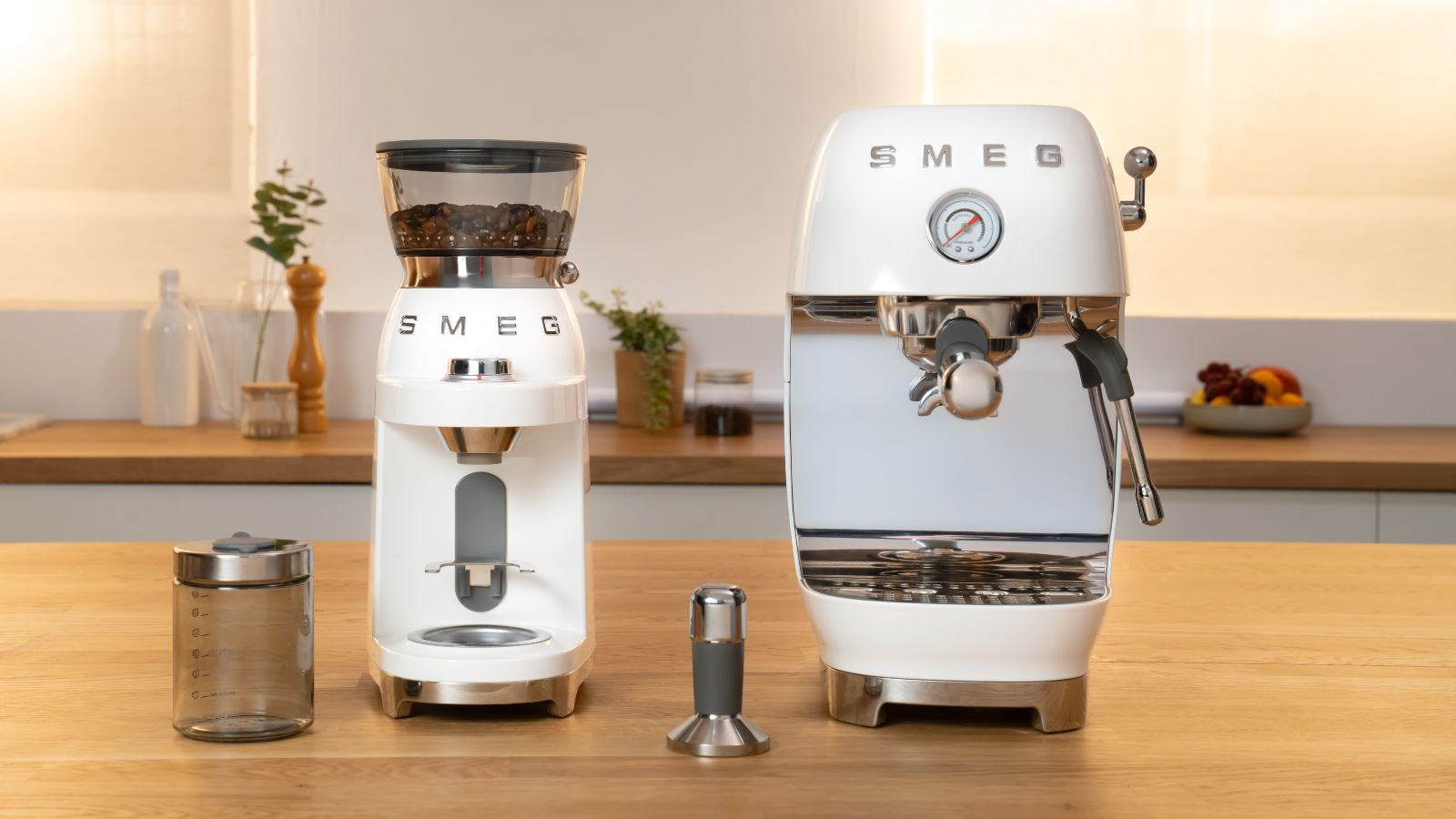 Tiny Cafés at Home: How Compact Coffee Setups Turn Small Spaces into Mini Espresso Bars
