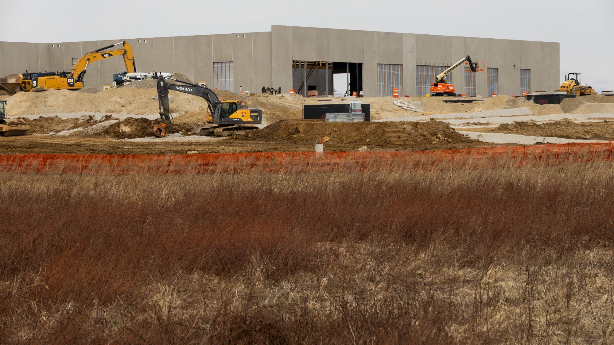 From Mines to Model Farms: How Heavy Industry Debt Is Powering AI Data Centers