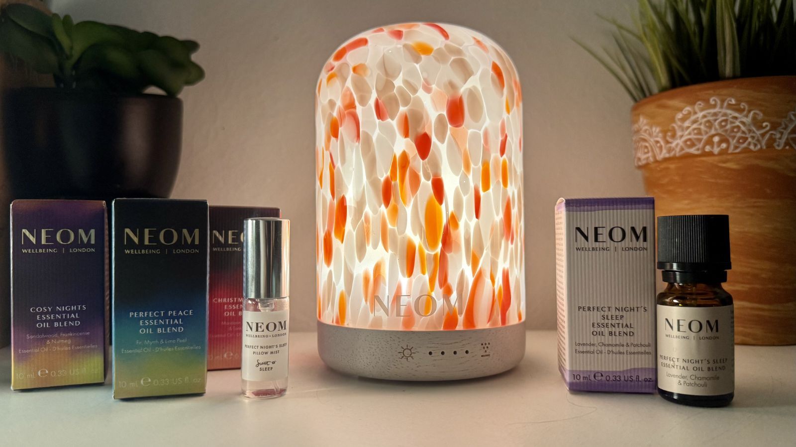 This Celebrity-Approved Aroma Diffuser Turned My Bedroom Into a Sleep Sanctuary