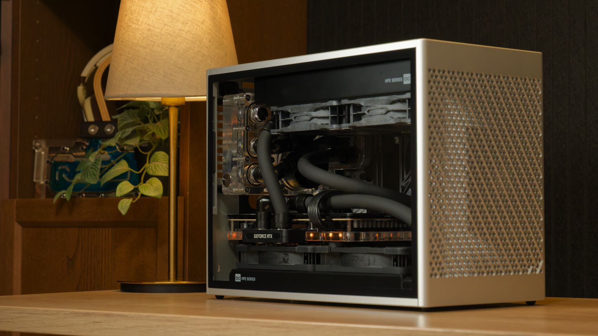 From LEGO Macs to Aquarium Towers: Showcase PC Cases Are the New Flex for Builders