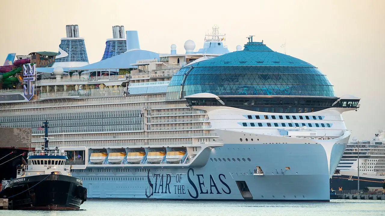 Carnival’s 2026–2027 Cruise Director Lineup: How to Pick the Right Ship for Your Style of Fun