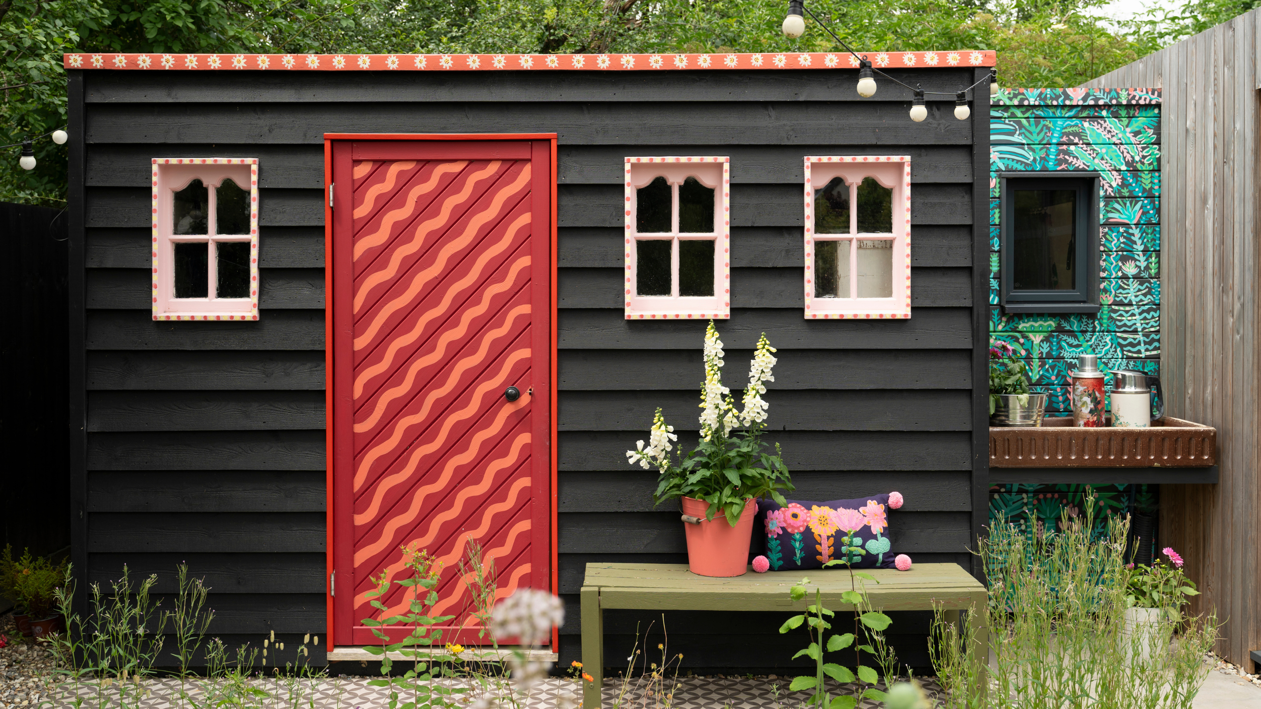 IKEA’s Space‑Saving Garden Cabinet Is the Smart Outdoor Storage Upgrade Small Homes Need