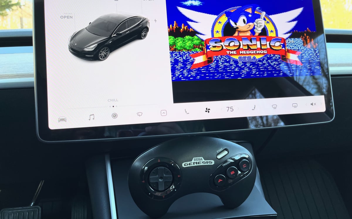 Tesla Quietly Pulls Sonic the Hedgehog From Its In‑Car Games: What Drivers Lose Now