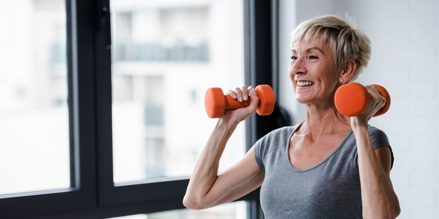 Lifting for Your Brain: How Strength Training Helps Older Women Boost Memory and Ease Anxiety