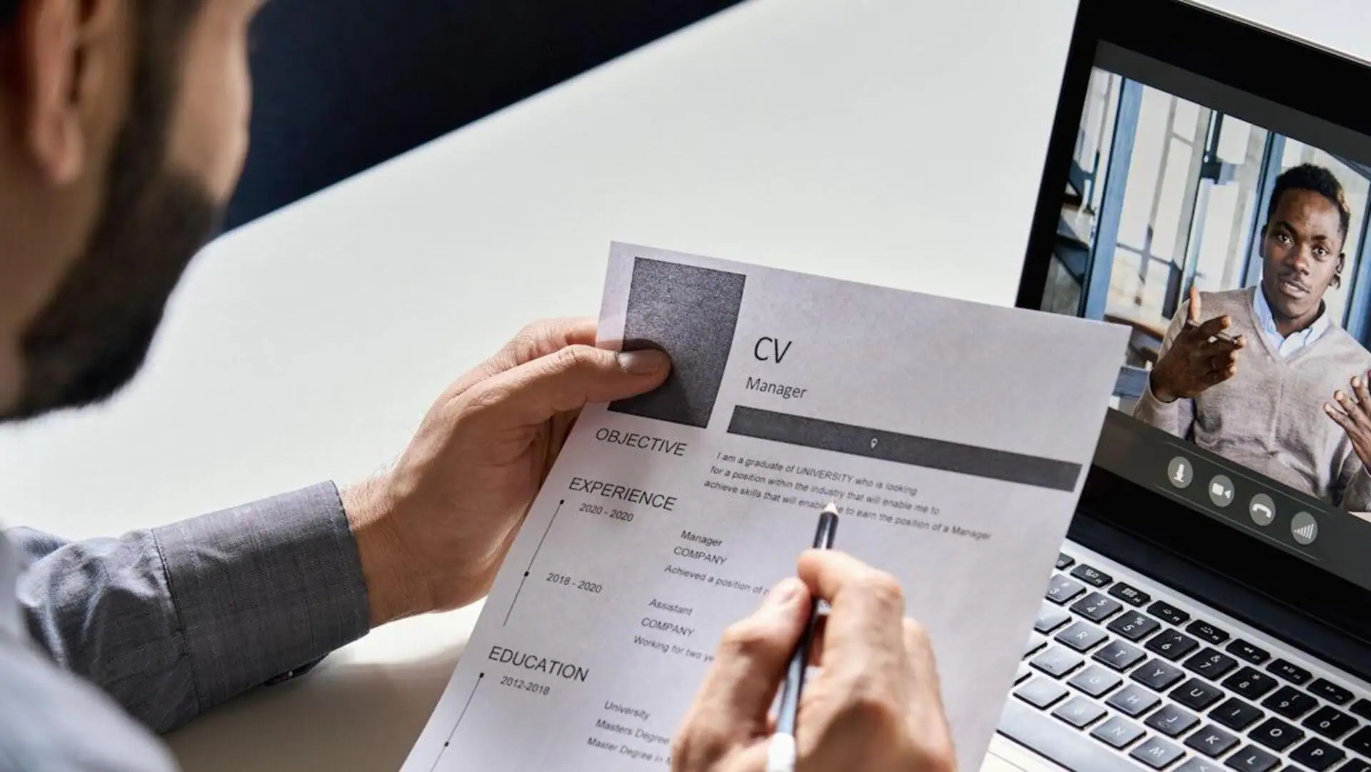 From Hiring to Reviews: The AI Tools Quietly 10x‑ing HR Productivity
