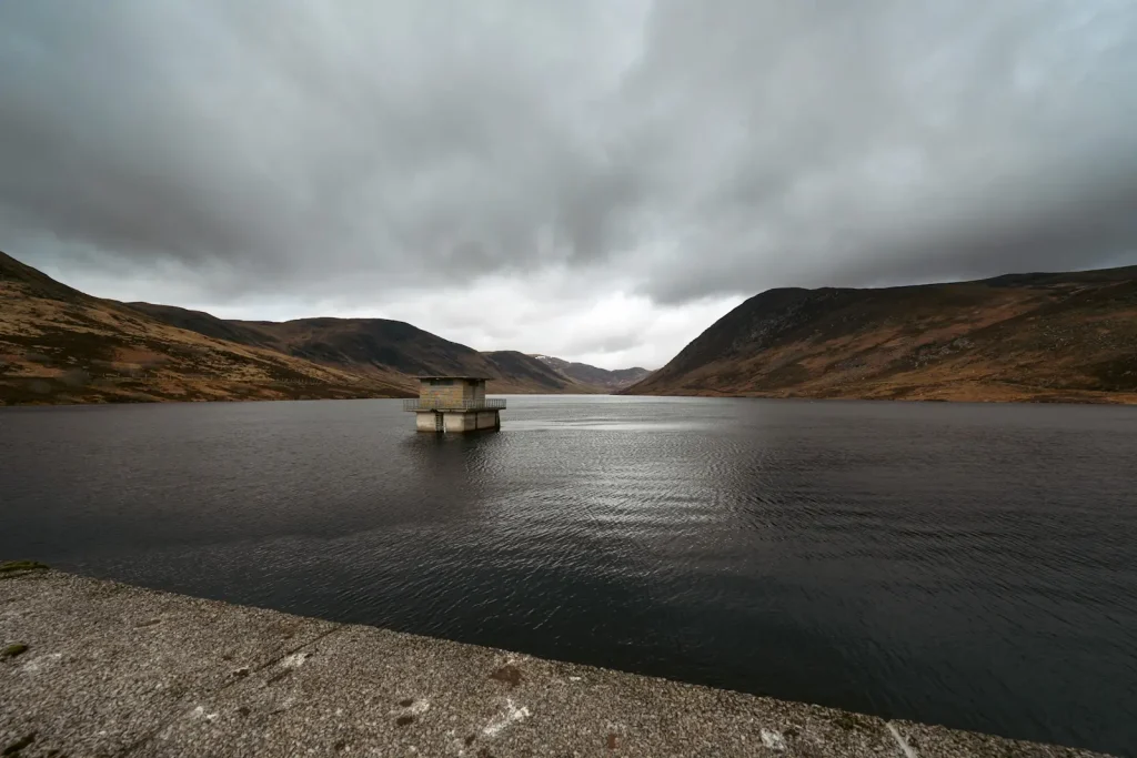 Dial In Your Landscape Kit: How to Set Up a Mirrorless Camera and Ultra‑Wide Zoom for Sharper, More Dramatic Scenery