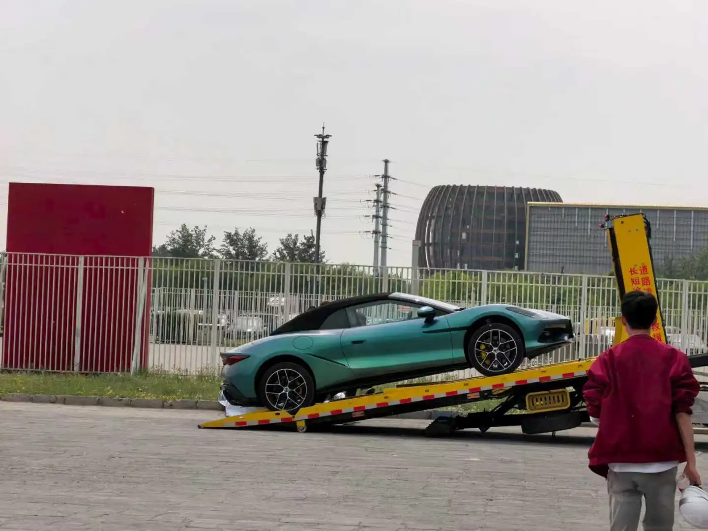 From Ultrafast Charging To In‑House Chips: The New Chinese EV Tech Wave On Display In Beijing