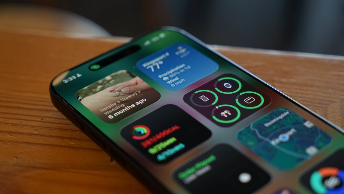 iOS 26 One Year On: How Apple Intelligence Fell Behind the Hype