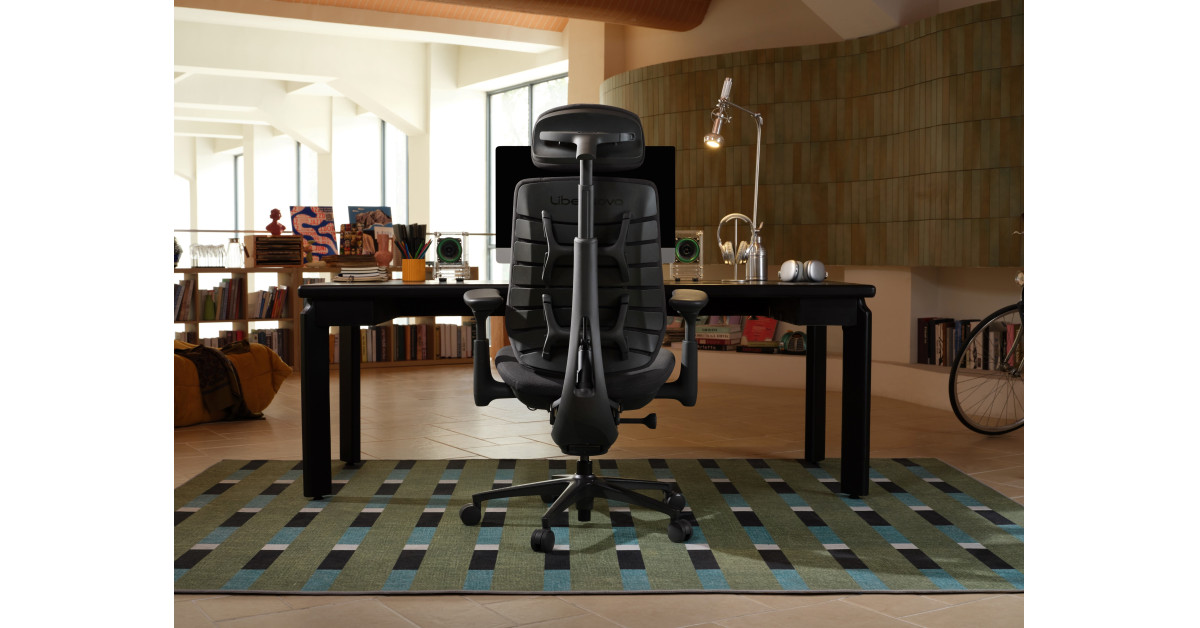 LiberNovo’s Maxis Chairs Put Ergonomics Back in Reach for Bigger and Taller Bodies