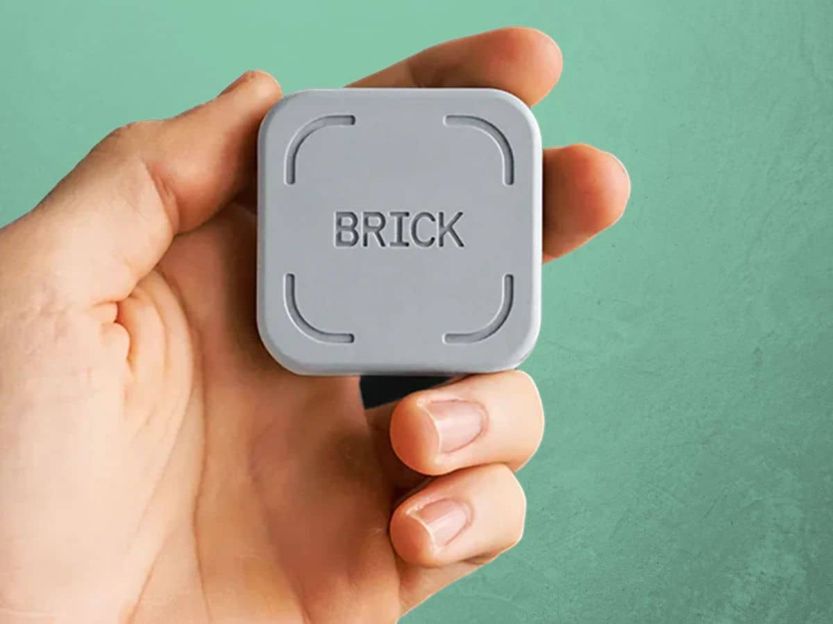 Does This Tiny NFC Brick Actually Help You Stop Doomscrolling?