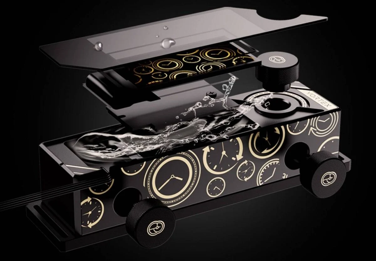 Liquid-Cooled DDR5 Memory With LCD Displays Redefines the Enthusiast PC Build