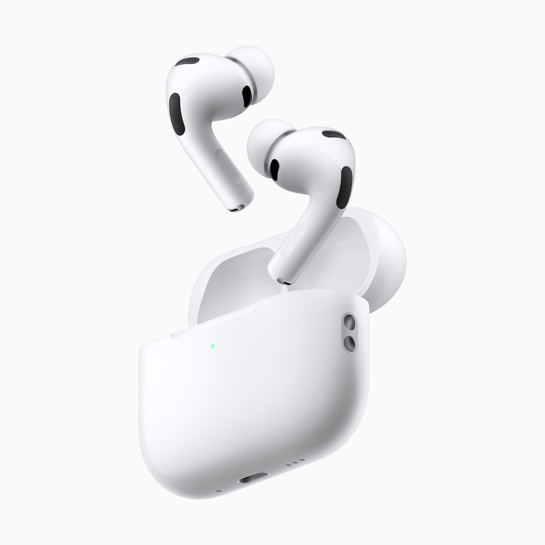Apple’s Camera AirPods Edge Closer to Reality as Privacy Questions Mount