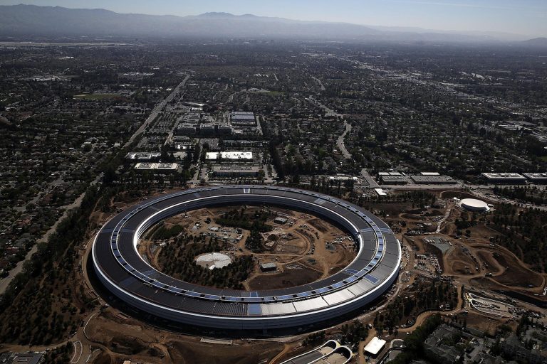 Apple’s App Store Faces Enforcement Crisis After Supreme Court Contempt Setback