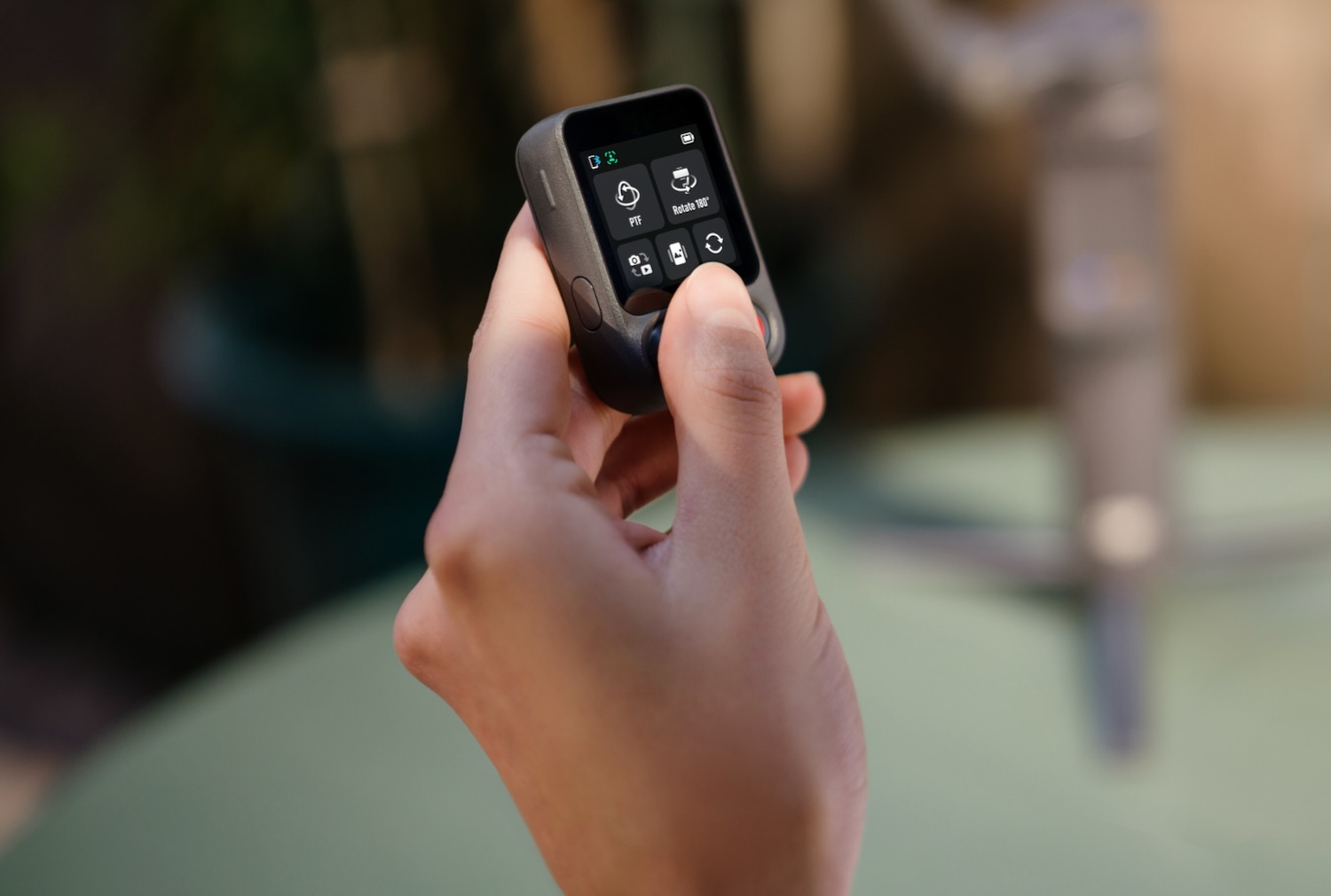 DJI Osmo Mobile 8P Review: Professional-Grade Stabilization Made Effortless for Smartphone Creators