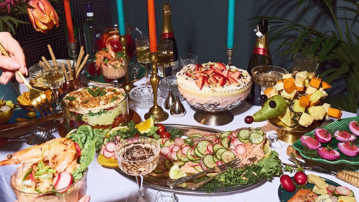 How to Host an 80s Dinner Party with Retro Recipes and Modern Twists